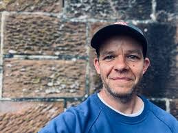 Dan Simmonds's Instagram, Twitter & Facebook