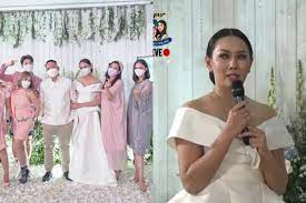 Bigo live cewe sma make baju transparan pamerin uting tok3tnya. Gaya Makeup Dan Gaun Lamaran Vicky Prasetyo Dan Kalina