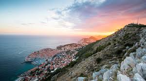 Dubbed the pearl of the adriatic, the beautiful city of dubrovnik offers a wealth of tourist attractions for visitors to explore. Dubrovnik Kreuzfahrt Hafenterminal Meine Landausfluge