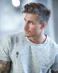 Oggi grazie ad alcuni attori che hanno fatto di questa caratteristica il . 1001 Idee Per Tagli Di Capelli Uomo Acconciature Di Tendenza