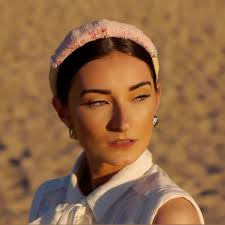 AMY ARTHUR (@amyarthur_official) · Sydney, NSW