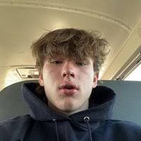 Brayden Davis's Instagram, Twitter & Facebook