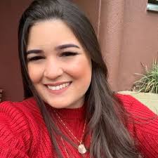 Danielle Reis (@daniiireiiis)