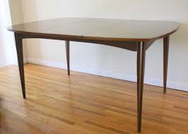 Mahogany banded grained vintage dining table, 2 leaves extends 8' 4 #34861. Mid Century Modern Surfboard Dining Table Picked Vintage