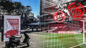 Für sportdirektor horst heldt vom 1. Vor Fc Spiel Gegen Mainz Koln Fans Schiessen Mit Plakat Aktion Gegen Geisterspiele Sportbuzzer De
