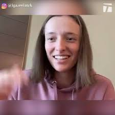 Zobacz najciekawsze publikacje na temat: Tennis Com Iga Swiatek Explains Her Best Instagram Posts Instagram Explained Facebook