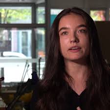 Gravida Iryna i Södertälje blir utan full socialförsäkring