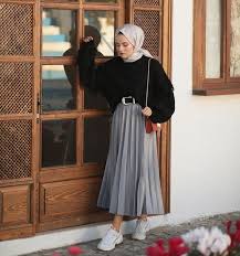Hijab Panosundaki Pin