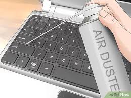 Un clavier d'ordinateur recueille quotidiennement beaucoup de saleté et est généralement peu nettoyé. 3 Manieres De Nettoyer Un Clavier D Ordinateur Portable
