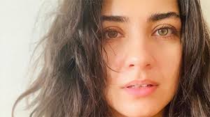 Guzel Oyuncu Tuba Buyukustun Dogal Makyajsiz Hali Ile Hayranlarini Mest Etti Magazin Haberler