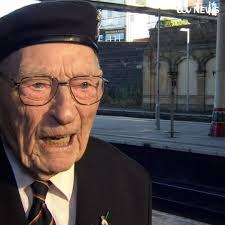 101-year-old WW2 veteran boards train for Remembrance Day to guard of  honour. Read more: https://bit.ly/2CuoMlm