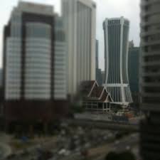 Tabung haji facilita los ahorros para la peregrinación a la meca mediante la inversión en vehículos que cumplen con la shariah. Masjid Menara Tabung Haji Jalan Tun Razak 57 Visitors