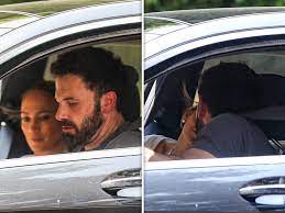 Lopez became engaged to the actor and filmmaker in november 2002. Ben Affleck Goes Mansion Shopping With Jennifer Lopez 65 Million Home In Running