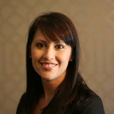 Renee Shingler's Instagram, Twitter & Facebook