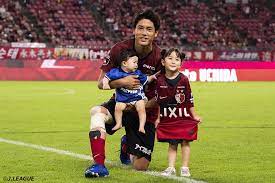 現役引退の内田篤人が会見 痛みと戦い続けた右ひざは いい思い出がいっぱい サッカーキング 内田篤人 サッカー 会見