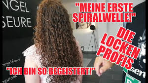 Vorher war die küche ziemlich dunkel und mit einem eher traditionellen design versehen. So Schon Habe Ich Meine Erste Spiralwelle Nicht Erwartet Spiralperm Joerg Mengel Friseure Youtube