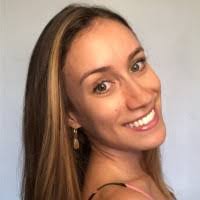 Julia Holtz's Instagram, Twitter & Facebook