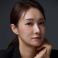 400+ "Julia Caroline" profiles