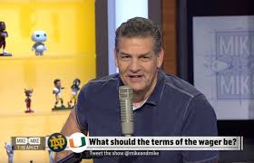 They report the news for newspapers, magazines, websites, television, and radio. Famous Sportscasters Salaries How Much Do They Really Earn