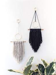 Maybe you would like to learn more about one of these? How To Incredibly Simple Boho Style Wall Hanging Diy Boho Decor Yarn Diy Yarn Wall Art