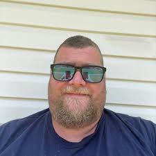 I'm clement by nicky clerry porres I'm from Ghana Age:33years Born