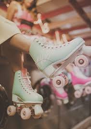Here's my guide to how to style different types of . Retro 90s And 90s Aesthetic Image 6160043 On Favim Com