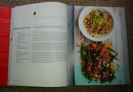 Snijd courgette en venkel in blokjes van ½. Jamie Oliver 15 Minute Meals Book