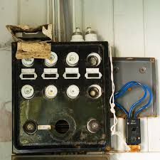 May 31, 2016 · how much does it cost to replace a fuse box with circuit breakers? Fuse Box Vs Circuit Breaker Mike Diamond Services