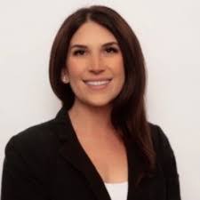 Elayne Howard's Instagram, Twitter & Facebook