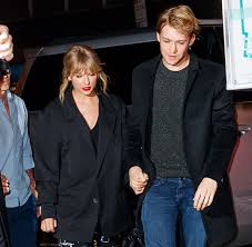Photo of taylor swift's best outfits of 2019 are basically every color of the rainbow. Taylor Swift Opens Up About Relationship With Joe Alwyn Teen Vogue