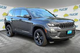 New 2025 Jeep Grand Cherokee Limited 4d