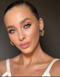 your.cozy.teacher adlı kullanıcının Makeup inspiration panosundaki Pin