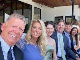 Gloria Erives's Instagram, Twitter & Facebook