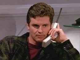 Charaktere, denen du gerne eine in die Fresse hauen würdest? : r/howyoudoin