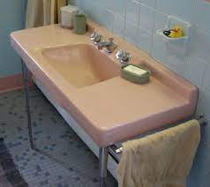Check spelling or type a new query. More Photos Added Vintage Pink Bathroom Fixtures For Sale In New Haven Ct Retro Renovation Vintage Banyo Banyo Lavabo Lavabolar