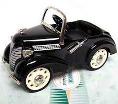 Hallmark Kiddie Car Classics 1937 Garton Ford Luxury Edition Le Ebay Toy Pedal Cars Vintage Pedal Cars Pedal Cars