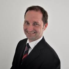 Scott & Ross Miller & their 2 daughters. This photo was