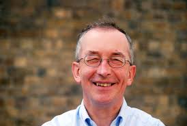 Dechant Helmut Schmitz erhält Goldene Feder 2017