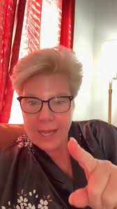 “Date idea: you bring the snacks, I’ll bring the sarcasm😌”