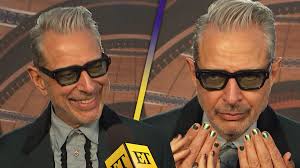 Jeff Goldblum shows off Elphaba-inspired nails at the Los Angeles premiere  of 'Wicked,' in theaters