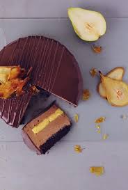 Tort Cu Mousse De Ciocolata Pere Si Creme Brulee Chocolate Mousse Pear And Creme Brulee Entremet Chocolate Mousse Cake Chocolate Mousse Fun Desserts