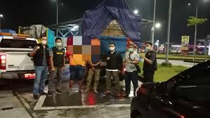 Selain itu tunjangan yang diberikan juga cukup tinggi, namun. Bea Cukai Surakarta Sita 3 79 Juta Rokok Ilegal Dalam Sepekan Nilainya Rp2 5 Miliar