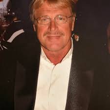 Hi everyone! I've previously hiked Quandary (3 times) and Torrey/Gray's.  Thinking about doing Mt. Elbert in June. Is that a good next step? Any  other recommendations? I want to stay away from