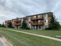 This is a 3 bedroom home that has been fully remodeled in the last two years, including a new kitchen we have one room available on june 1st in our upper level 3 bedroom, 1 1/2 bathroom apartment in south hill and only one block away from. Apartments For Rent In Grand Rapids Mi Forrent Com