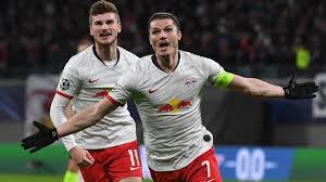 His jersey number is 10. Leipzig Im Viertelfinale Der Konigsklasse Zdfmediathek