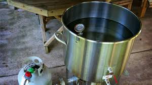 Generations of experience went into the development of our moonshine still plans and it shows. How To Make A Still Self Reliance Cheap Homemade Still Diy Projects