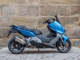 Su amplio carenado, el asiento cómodo y el parabrisas alto te permitirán recorrer distancias largas con la máxima comodidad posible, independientemente de las. Bmw C 600 Sport Wikipedia