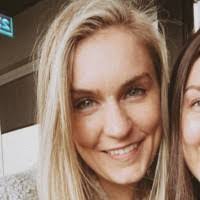 Sara Luebke's Instagram, Twitter & Facebook