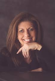 Lilly Farris's Instagram, Twitter & Facebook