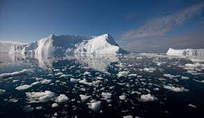 Oamenii de știință au estimat că calota uriașă de gheață din groenlanda a pierdut o medie de 268 miliarde tone de gheață între 2002 și 2019 — mai. Paradoxul SchimbÄrilor Climatice GheÅ£arii Se Topesc InsÄ Europa S Ar Putea RÄci